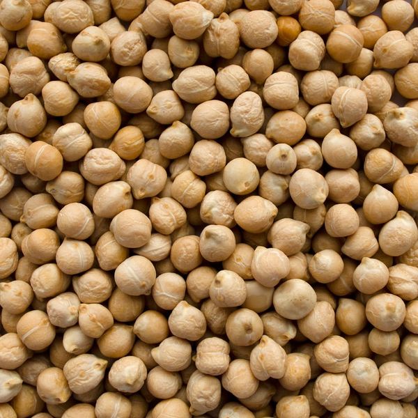 Chickpeas from Ukraine supplied by Enterprise "Selprom" LTD - Round Dried Chickpea