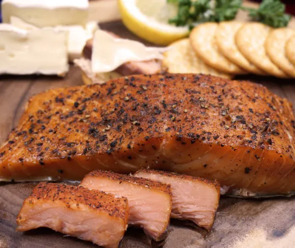 Smoked Salmon from 미국 supplied by Twin Light Smoke House - Smoked 훈제 연어