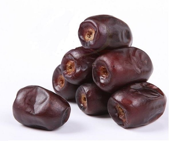 Fresh Date from United Arab Emirates supplied by Al Qotuf Al Mobaraka Date Factory - Pitted Fresh Date
