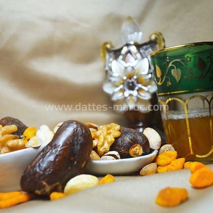 Date from 모로코 supplied by DIFAT ZIZ GIE - Yellowish-brown 신선 대추야자
