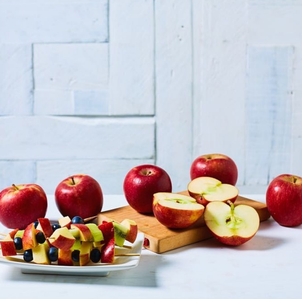 Apple from 오스트리아 supplied by CAPESPAN - Gala - Royal Gala 신선 사과