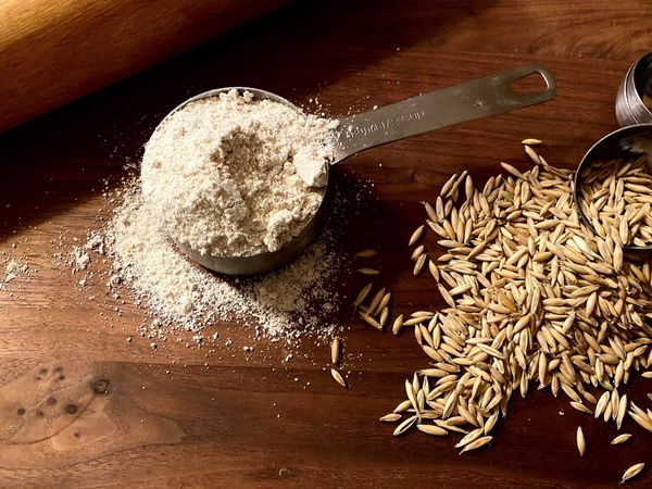 Oat Flour from 캐나다 supplied by Buffalo Creek Mills - Ground 귀리