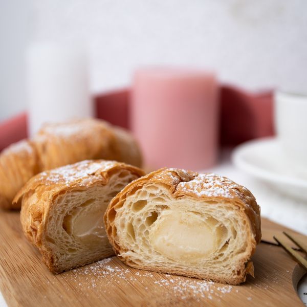 Croissants from 우크라이나 supplied by LUKAS, Production and Trading Company, Private Business - Bread 베이커리 및 빵류