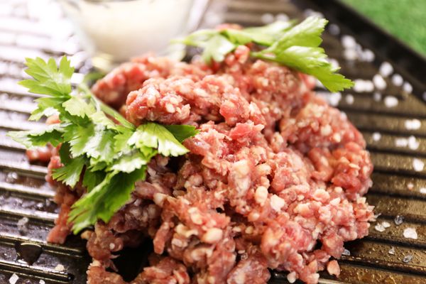 Ground Beef from 남아프리카공화국 supplied by Roots Butchery - Ground 기타 냉동 소고기 부위