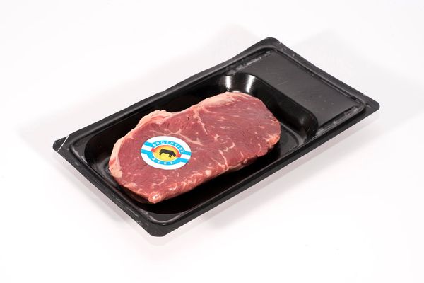 Beef from 벨기에 supplied by EQUINOX - Boneless (=Without Bone=Deboned) 소고기 가공품