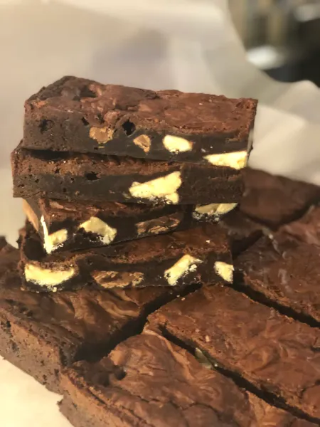 Brownies from 영국 supplied by The Gourmet Brownie Kitchen - Bar 베이커리 및 빵류