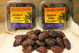 Dates from 미국 supplied by Peter Rabbit Farms - Fresh (=Chilled) 신선 대추야자