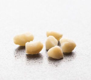 Macadamia Diced from 남아프리카공화국 supplied by Green Farms Nut Company - Shelled (=Kernel) 마카다미아 알맹이