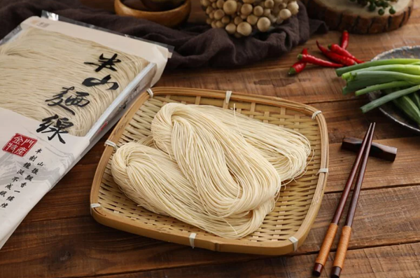 Noodles from 대만 supplied by Liangjin Farm - Chinese Noodle 국수