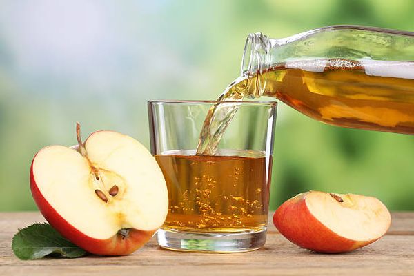 Apple Juice from 영국 supplied by Jahnah Juice LLC - Large 사과주스