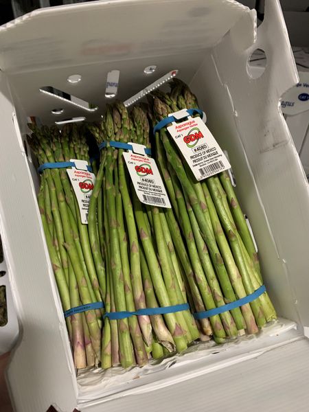 Fresh Asparagus from United States supplied by Kegel's Produce Inc dba Kegel's Produce - Green Fresh Asparagus