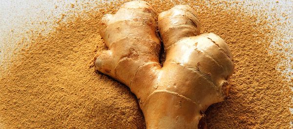 Ginger from 페루 supplied by Mawasem Albaraka Company - Fresh (=Chilled) 통생강