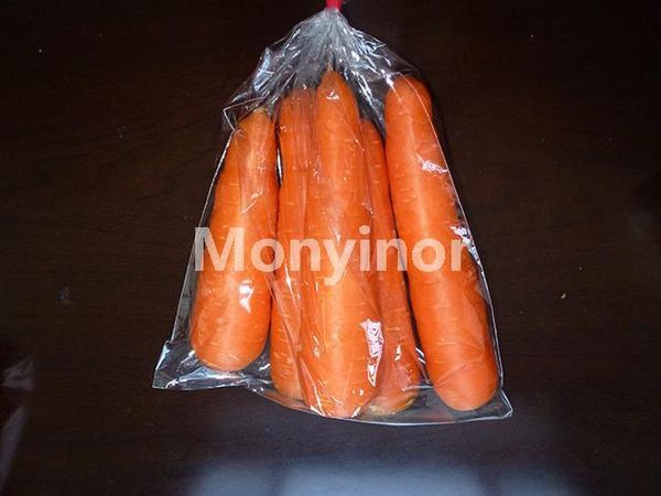 Fresh Carrot from China supplied by Qingdao Monyinor Food Co., Ltd - Orange Fresh Carrot