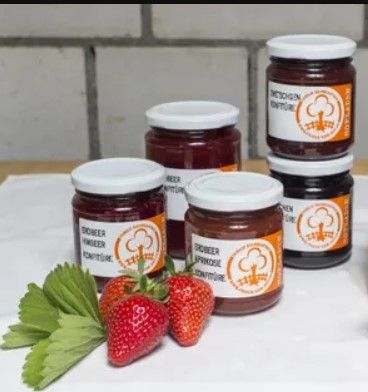 Strawberry Jam from 스위스 supplied by Family Baumgartner - Frisch vom Hof - Jam 딸기잼