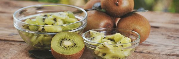 Kiwi (fresh) from Chile supplied by Exportadora Fruttita Spa. - Fuzzy Kiwi - Hayward Fresh Kiwifruit