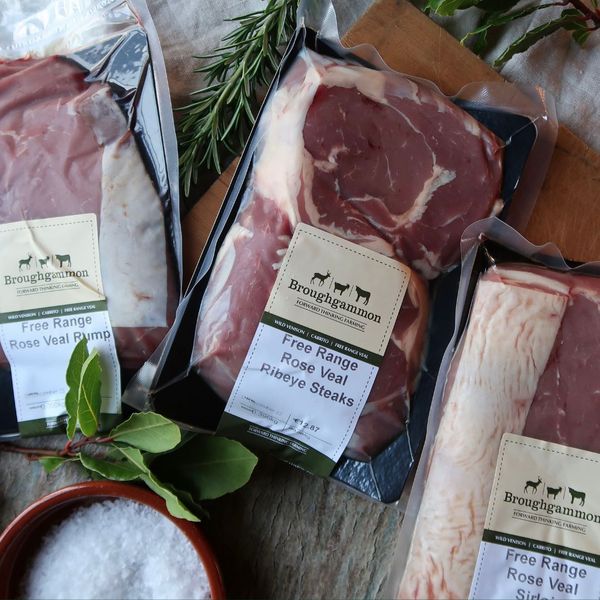 Veal from 영국 supplied by Broughgammon Ltd - Red 송아지고기