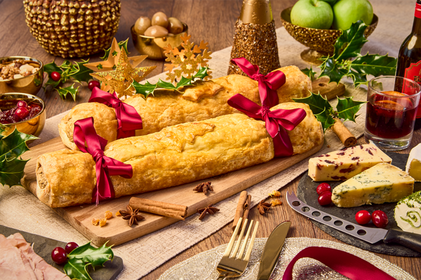 Gourmet Cumberland Cracker from United Kingdom supplied by The Topping Pie Company Ltd - Stuffed Biscuit & Cracker