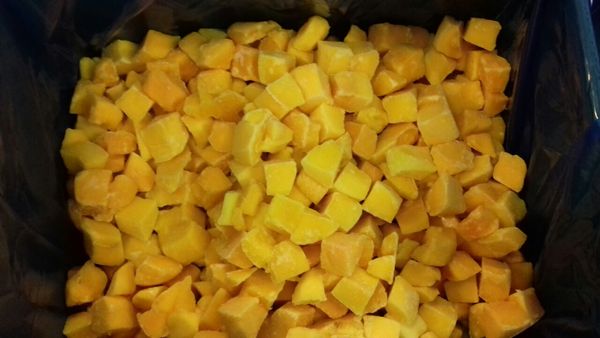 FROZEN MANGO CHUNK from 페루 supplied by INVERSIONES FRIGORIFICAS PRC S.A.C. - Carton Box (12kg) (=Cardboard Box) 신선 망고