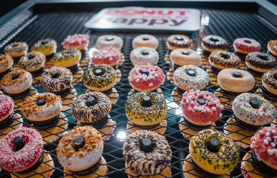 Donut from 벨기에 supplied by La Lorraine Bakery Group NV (LLBG) - Small 기타 스낵