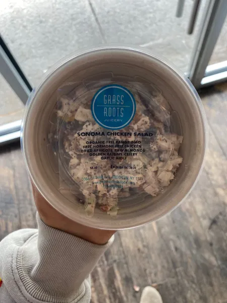 Chicken Salad from 미국 supplied by Grass Roots Juicery - 즉석 섭취 상품