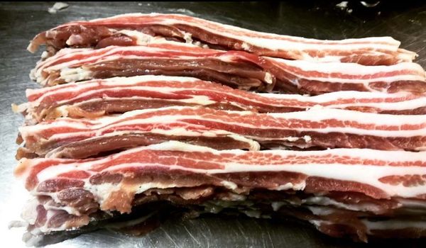 Cured Bacon from 아일랜드 supplied by Woodside Farm - Salted 베이컨