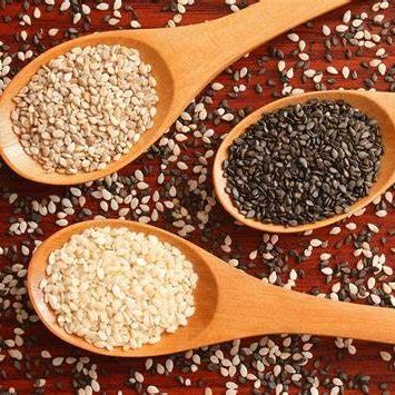 Sesame Seeds from 파키스탄 supplied by GreenOx Collaborative - 황백색 참깨