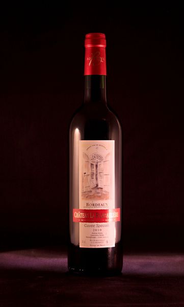 La Rambaulière from 프랑스 supplied by Maison Valentin Piquereaux - IGP (=Protected Geographical Indication) 레드 와인