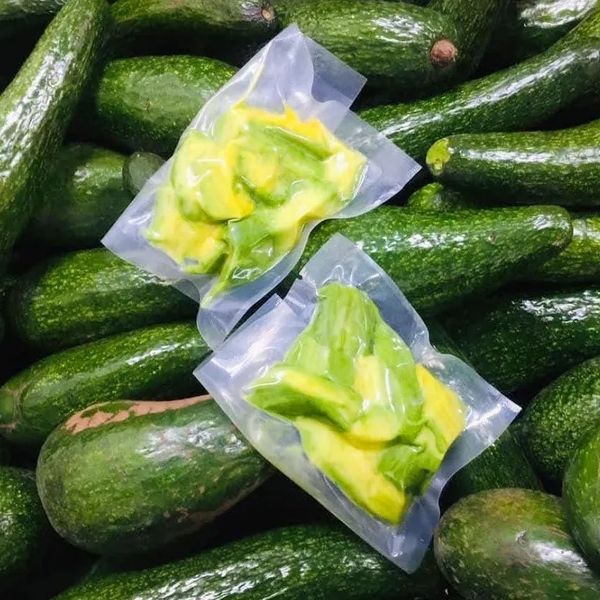 Frozen avocado from 베트남 supplied by AGRIHUB - Tropical 냉동 아보카도