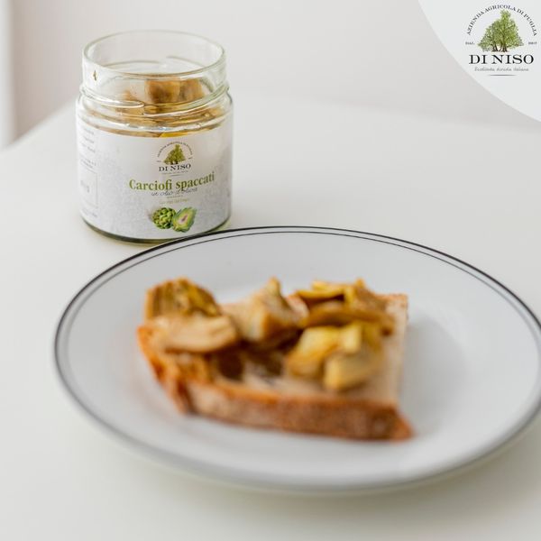 Split artichokes from 이탈리아 supplied by Agricola Di Niso - 아티초크 가공품