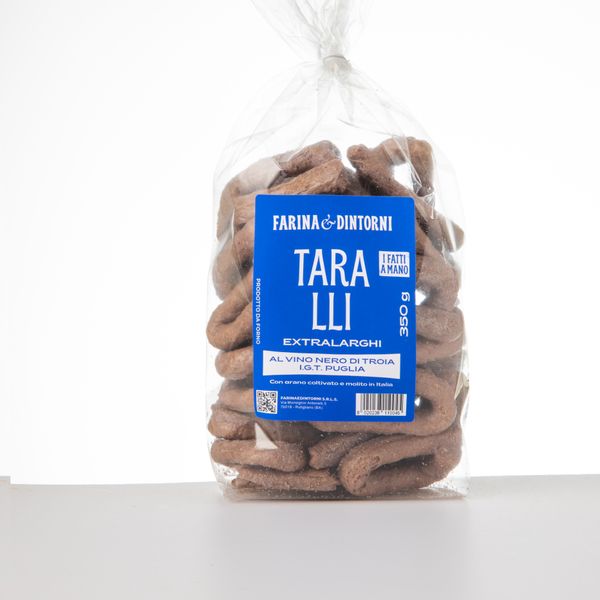 Extra Wide Taralli with Nero Di Troia I.G.T. from 이탈리아 supplied by Farina e Dintorni srls - 베이커리 및 빵류