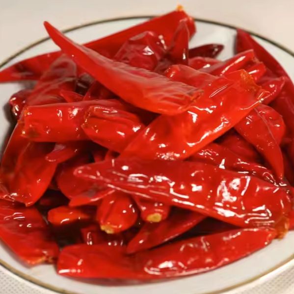 Dried Hot Chili Pepper from 베트남 supplied by Ban Mai Co., Ltd - PE Bags (9kg) 말린 통고추
