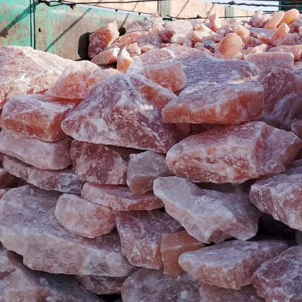 Pink Himalayan Salt from 파키스탄 supplied by GreenOx Collaborative - 소금