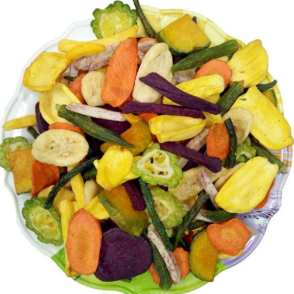 FRUITS AND VETABLES CHIPS MIXED INSTANT SNACK CHEAP PRICE FROM VIETNAM from 베트남 supplied by SAFIMEX JOINT STOCK COMPANY - 1등급 기타 말린 과일
