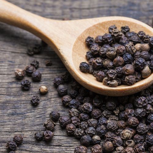 black pepper from Indonesia supplied by PT Sri Janya Agro - Whole Black Peppercorn