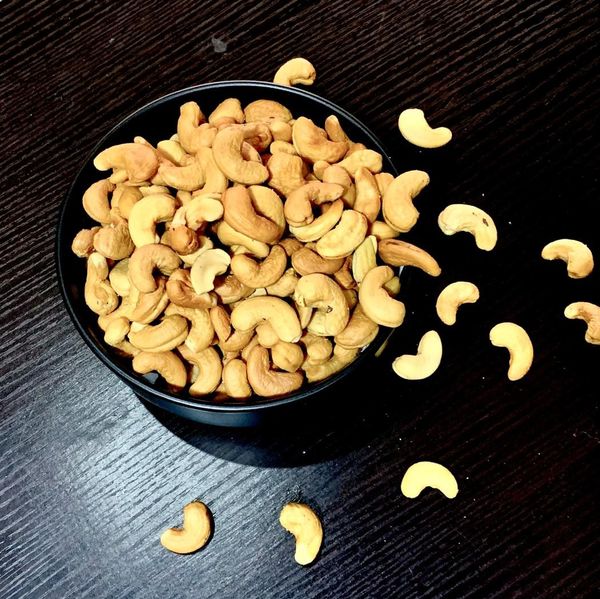Cashew nuts from 나이지리아 supplied by Serenity Trading Company Ltd - Raw 캐슈너트 알맹이