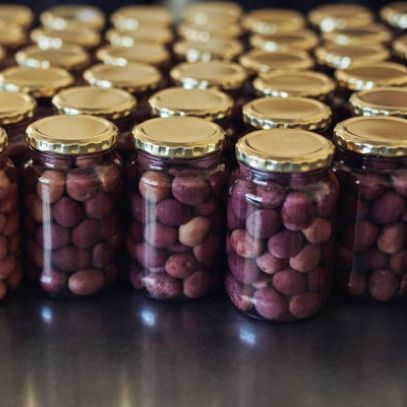 Natural Black Olive Organic Table Olives – Kalamata, from 이집트 supplied by tamayz for trading and export - Preserved 올리브