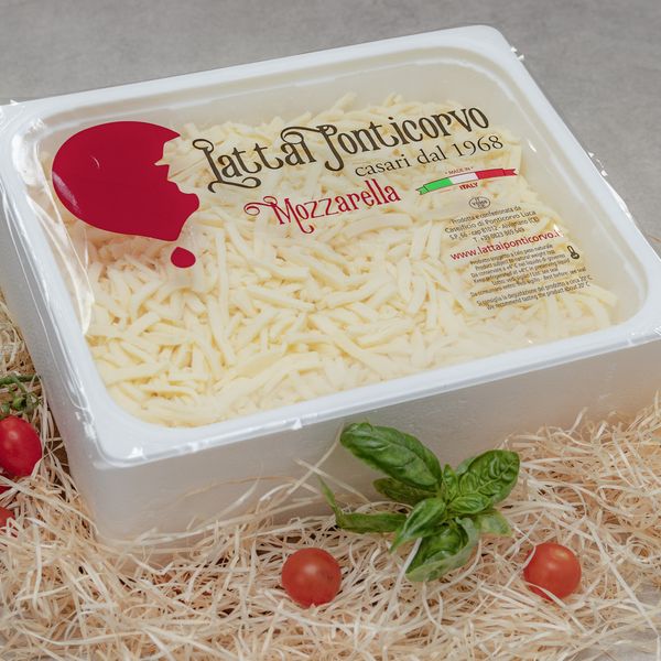 Mozzarella Fiordilatte Julienne from 이탈리아 supplied by Caseificio Lattai Ponticorvo S.r.l. - Shredded 모짜렐라 치즈