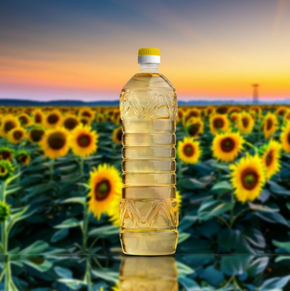 Refined Sunflower Oil from 튀르키예 supplied by Aver Sourcing - Premium Quality 정제 해바라기유