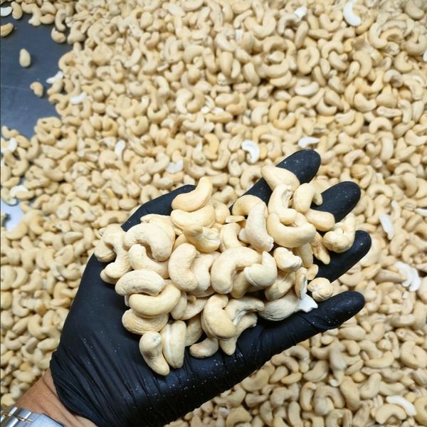 cashew from Vietnam supplied by Sunrise Ins - Cashew Nut Kernel