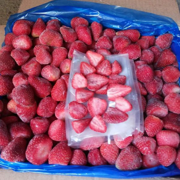 Frozen strawberries from 이집트 supplied by al kasper - 비계량됨 냉동 딸기