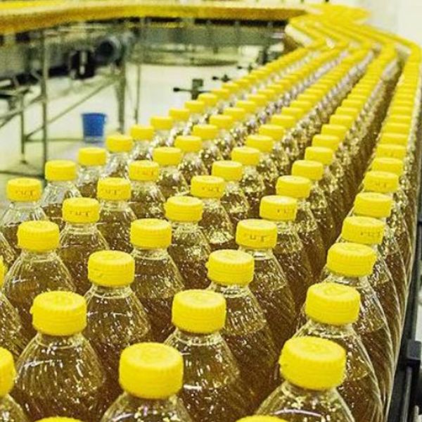 refined or crude sunflower oil from 루마니아 supplied by Al RADEF trading and contracting wll - Good Quality 정제 해바라기유