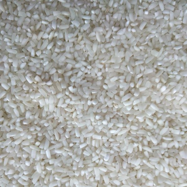 Myanmar White Broken Rice from 미얀마 [버마] supplied by Royal Topmost Commercial Trading Company Limited - 쌀