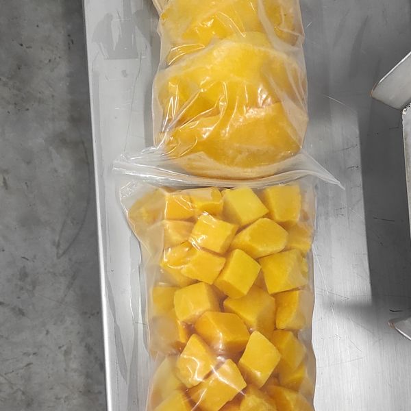 Peruvian Frozen Mango from 페루 supplied by Damoa Corporation - Kent 냉동 망고