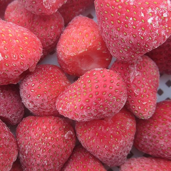 FROZEN STRAWBERRY from 불가리아 supplied by Fasanis GmbH - 산 안드레아스 냉동 딸기