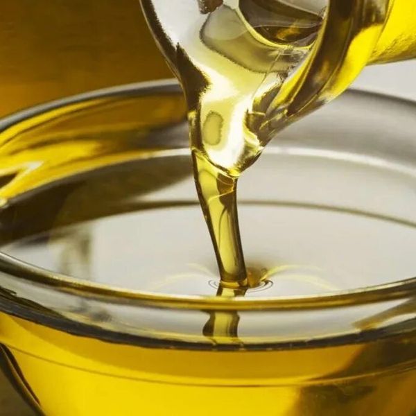 Unrefined sunflower oil from Russia supplied by Eximhub - Mid Oleic Refined Sunflower Oil