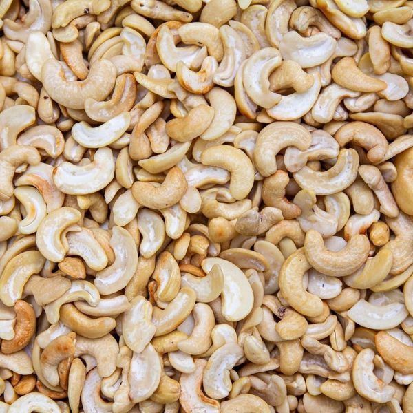 Cashew from 가나 supplied by JOBACH COMOD LTD - 최상품 생 캐슈너트