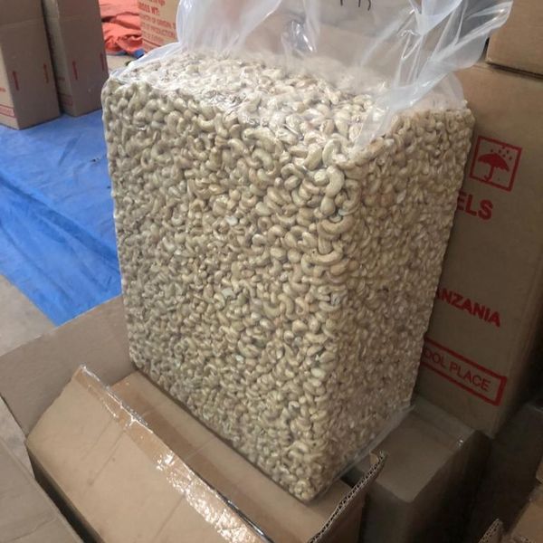 Cashew Nuts Kernels WW180, WW240, WW320, WS. from Tanzania supplied by MBUJI SOUTH COFFEE LIMITED - 320 Cashew Nut Kernel